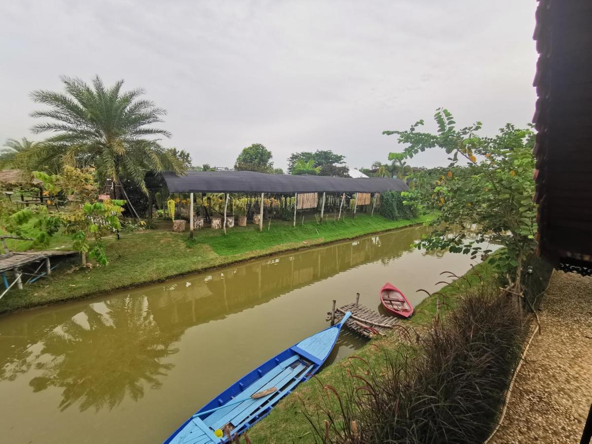 ข้าวทุ่งเบ็ญจาโฮมสเตย์ Ban Hat Phang Exterior photo